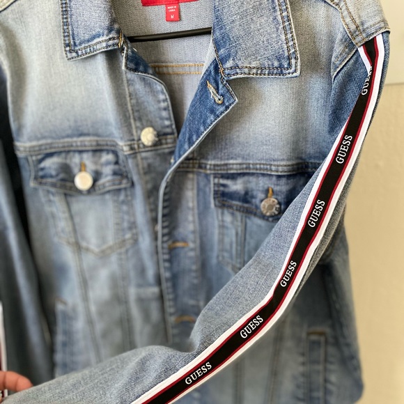 Mens GUESS denim jacket - Picture 5 of 5